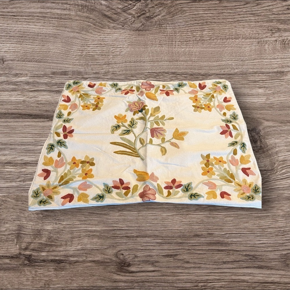 Williamsburg Floral Embroidered Standard Sham. Wool Yarn